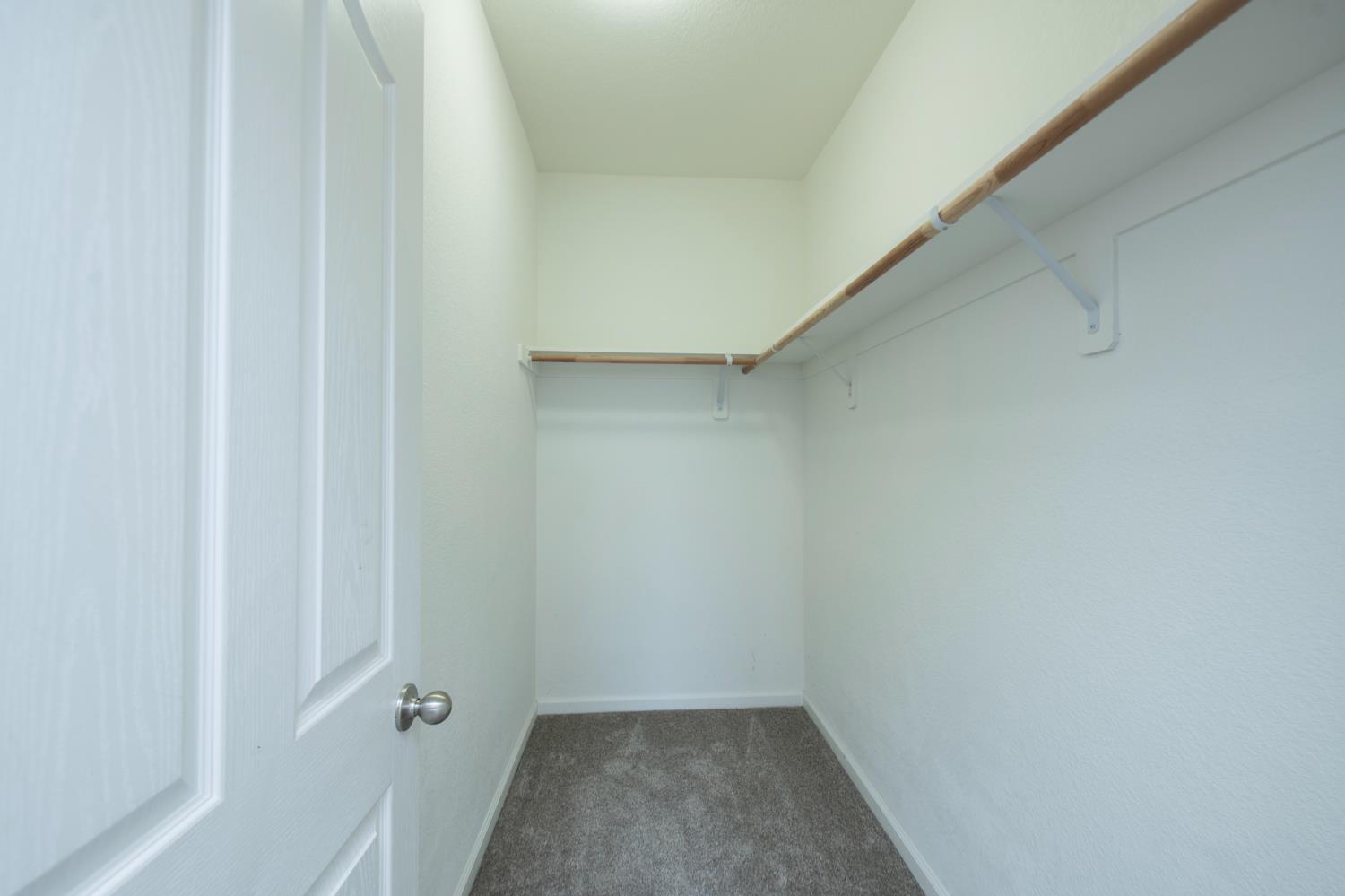 7458 E Robinson Ave, Fresno, CA 93737