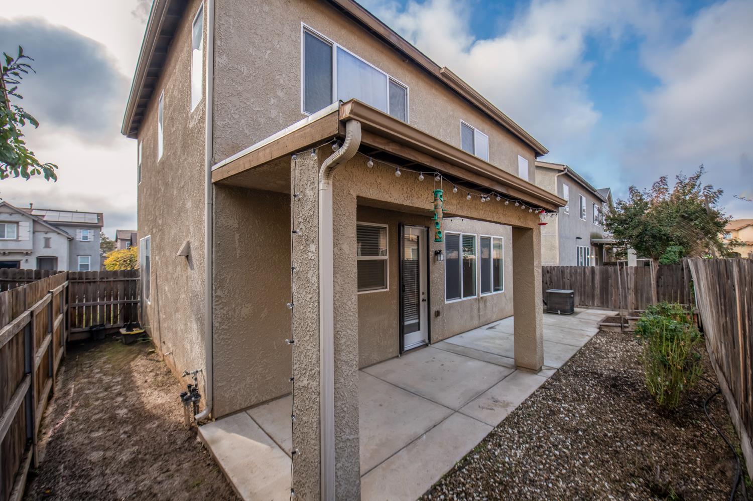 7458 E Robinson Ave, Fresno, CA 93737