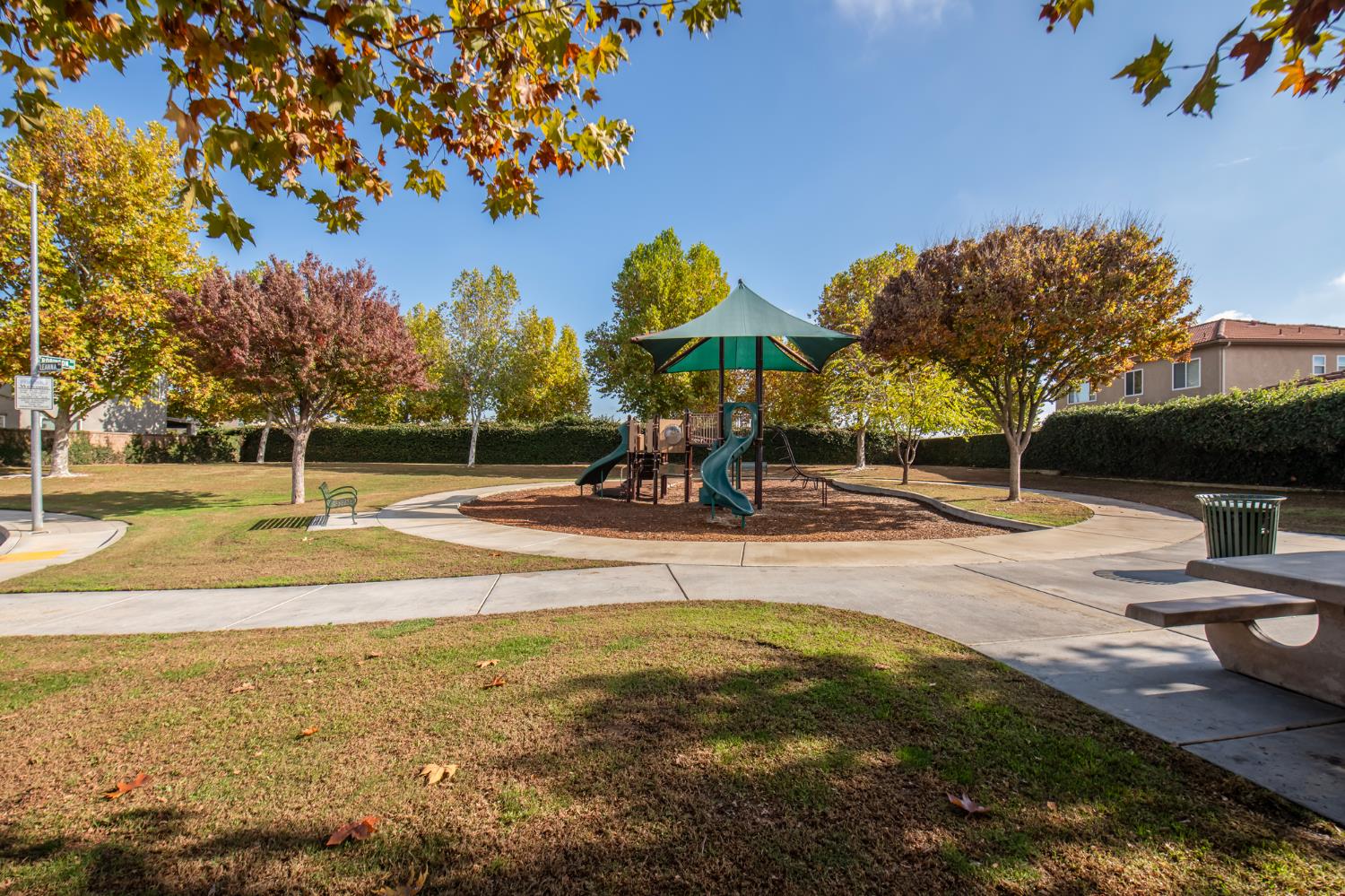 7458 E Robinson Ave, Fresno, CA 93737