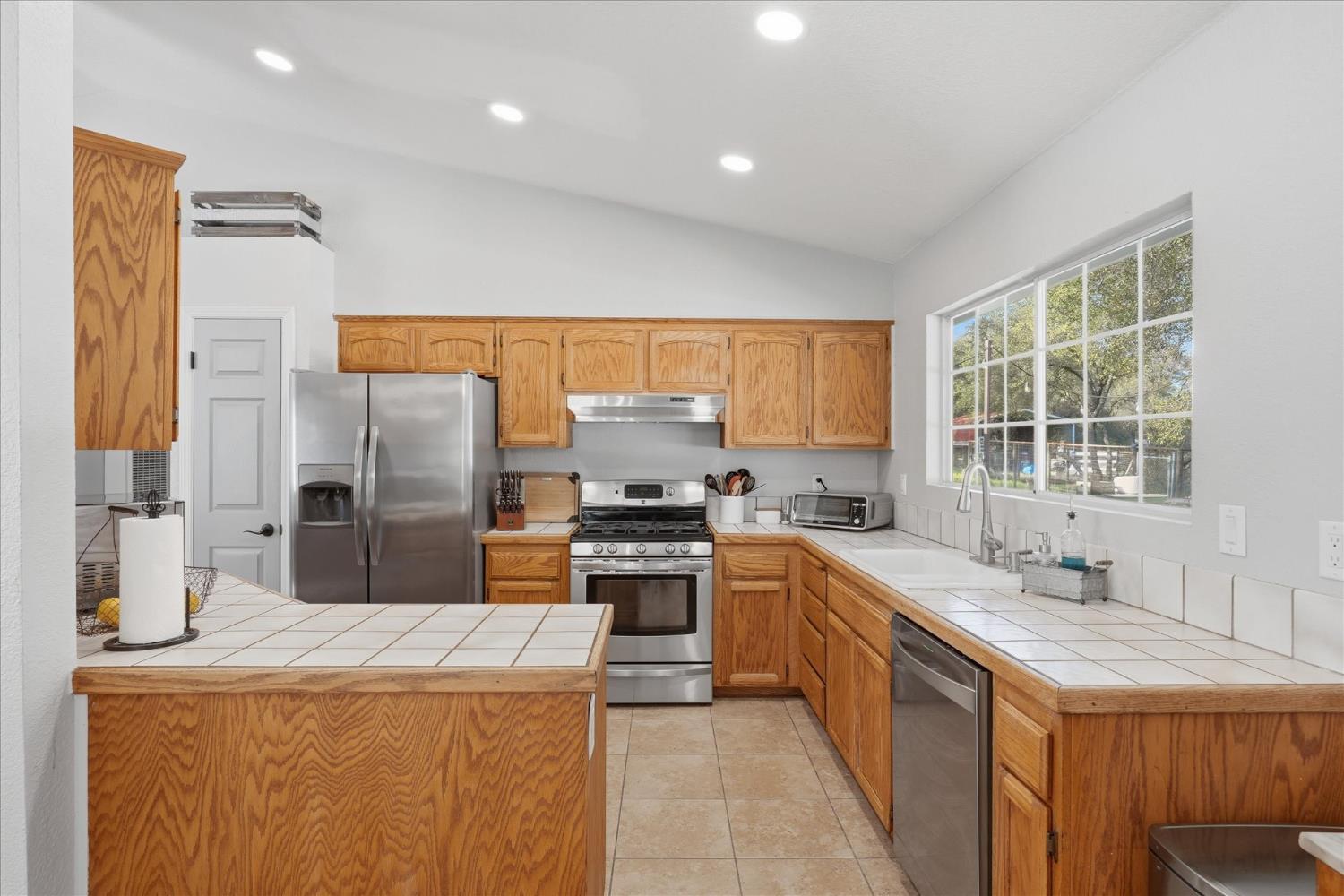 31562 Sioux Rd, Coarsegold, CA 93614