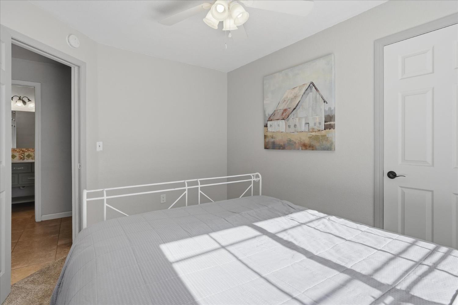 31562 Sioux Rd, Coarsegold, CA 93614