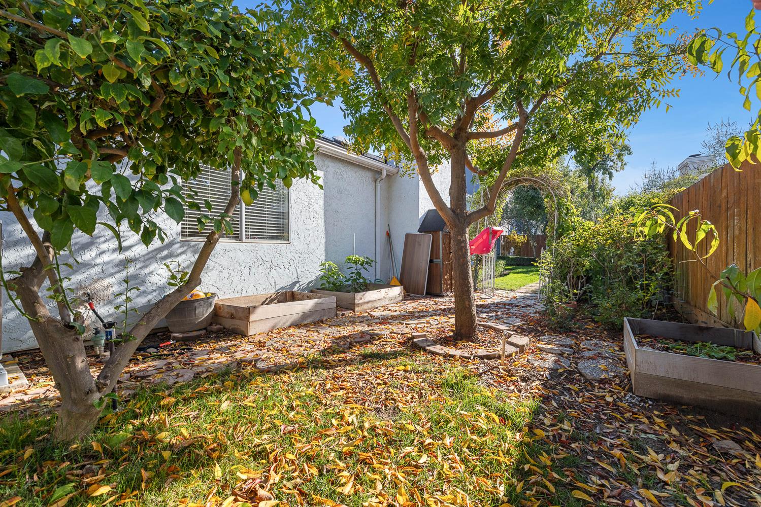 8735 N Cedar Ave #147, Fresno, CA 93720