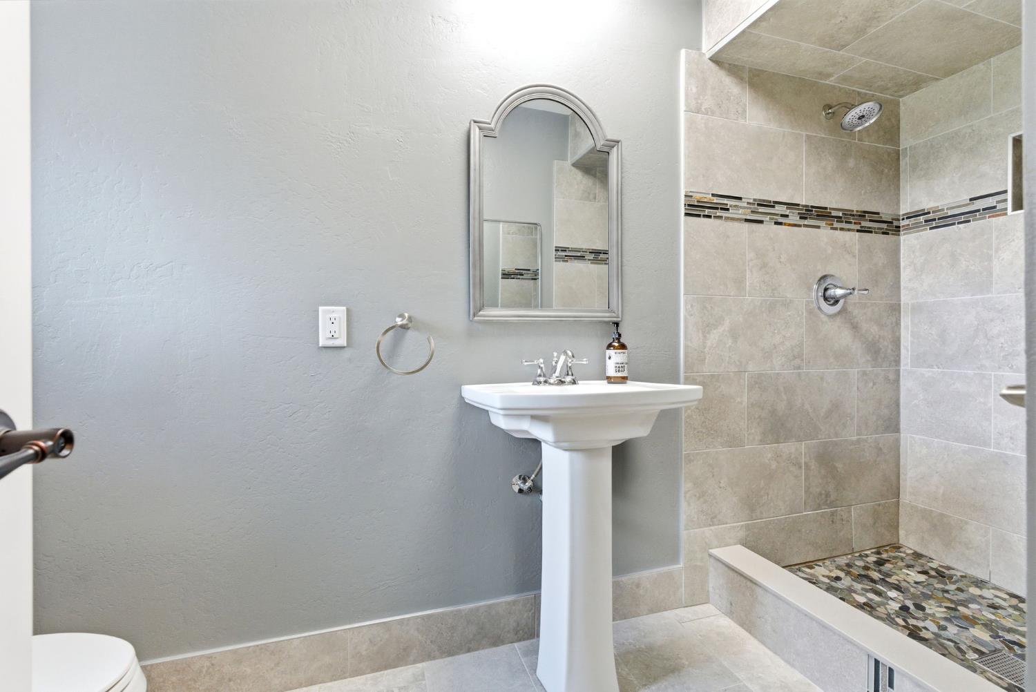 13201 meacham, Bakersfield, CA 93314