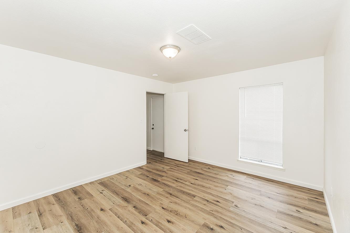 3945 E Cortland Ave, Fresno, CA 93726