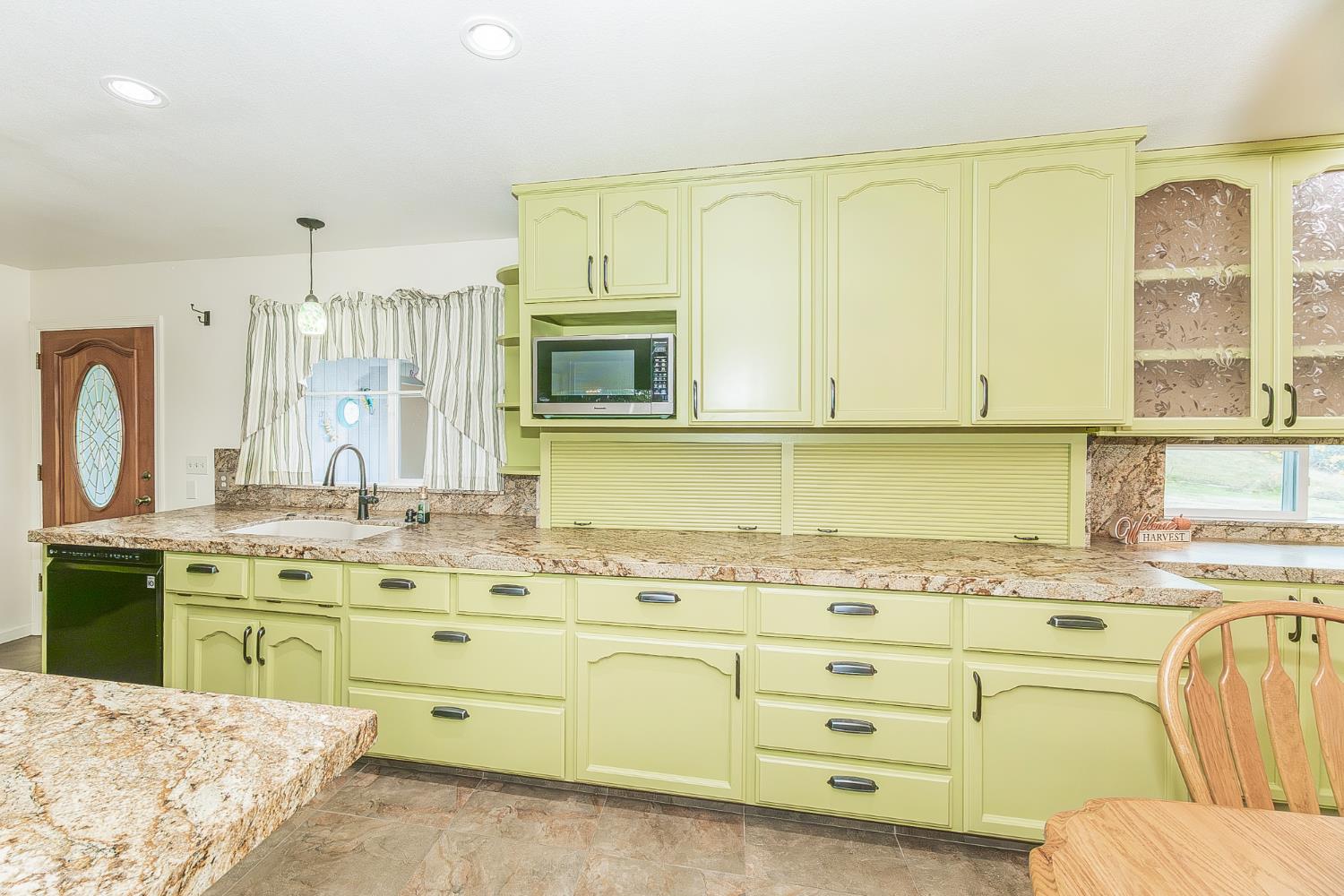 45991 Black Oak Rd, Coarsegold, CA 93614