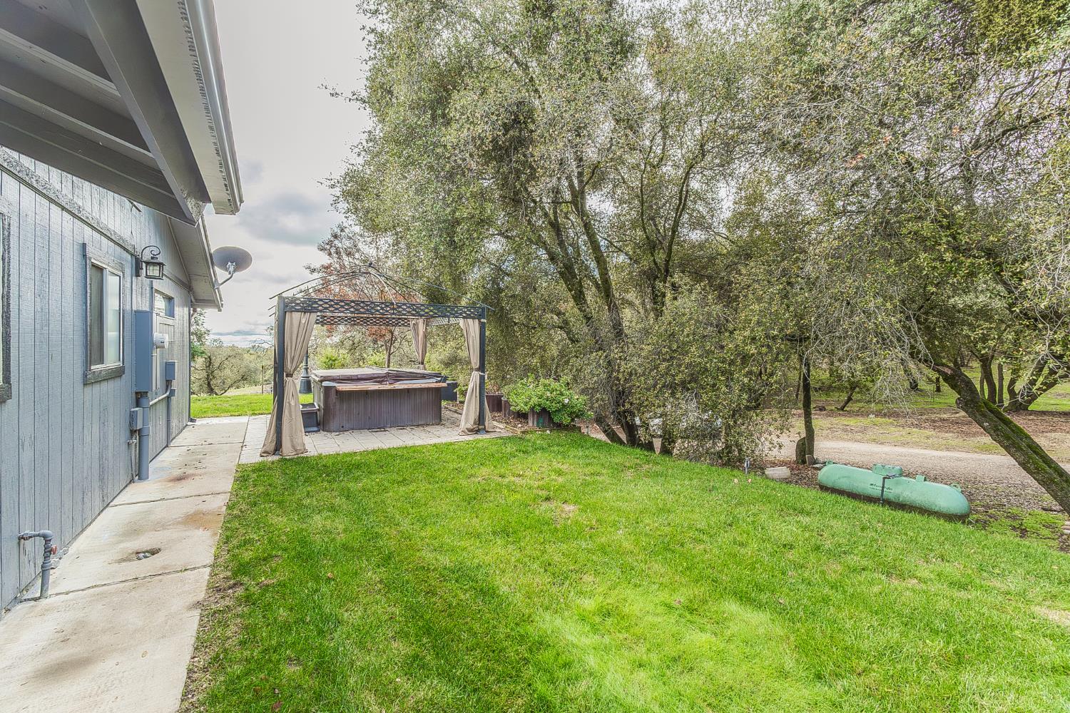 45991 Black Oak Rd, Coarsegold, CA 93614