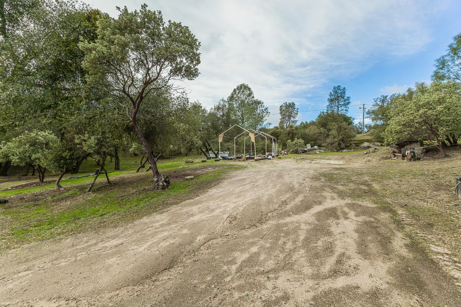 45991 Black Oak Rd, Coarsegold, CA 93614