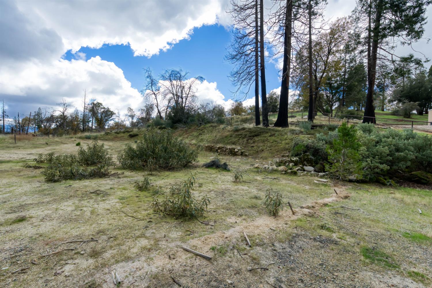 34327 Shaver Springs Rd, Auberry, CA 93602