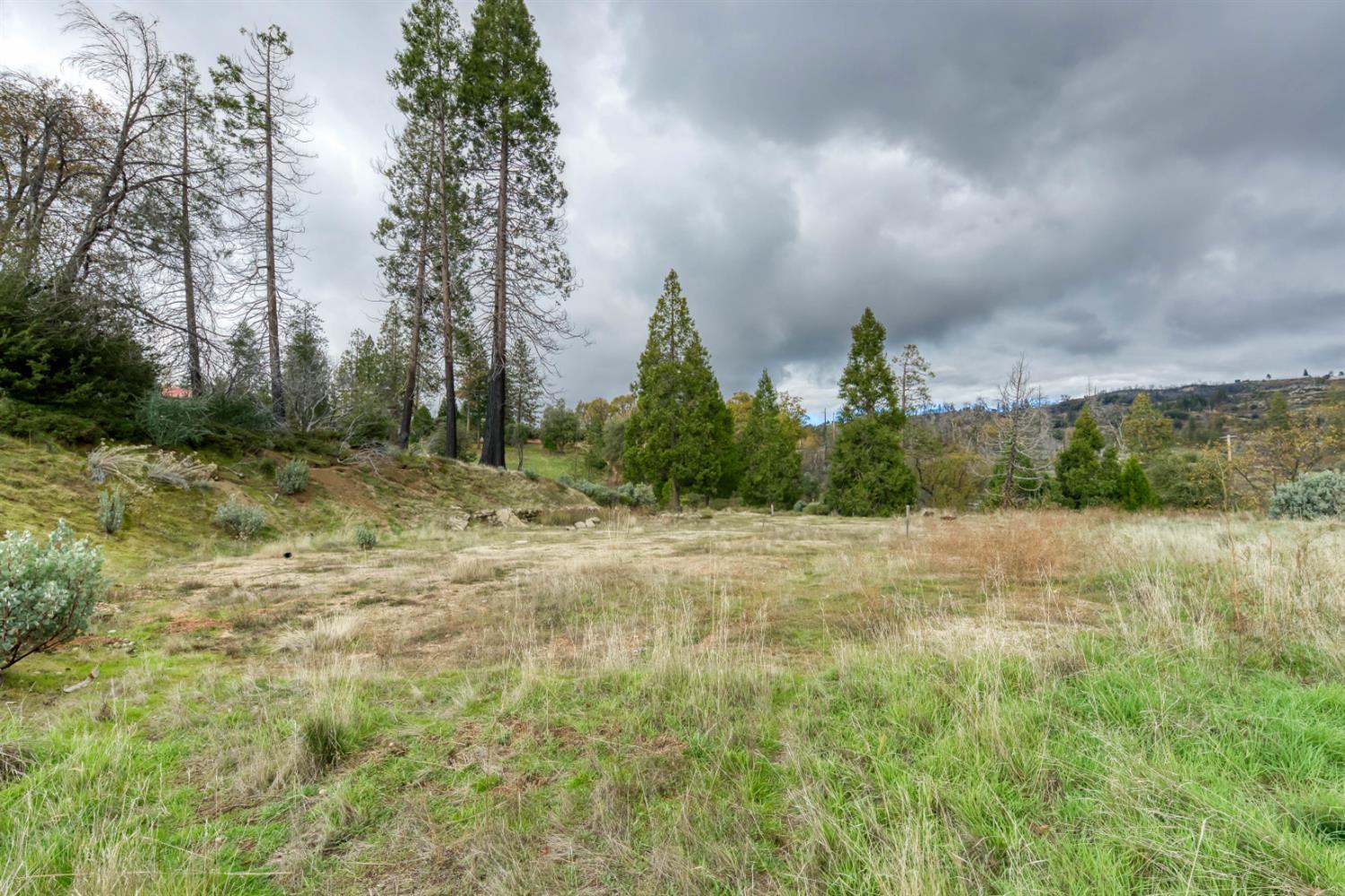 34327 Shaver Springs Rd, Auberry, CA 93602