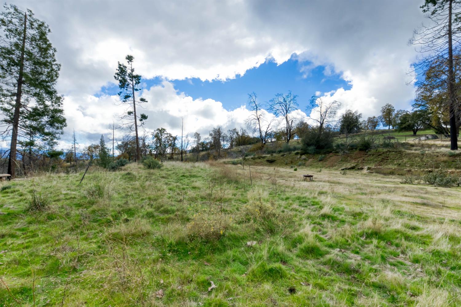 34327 Shaver Springs Rd, Auberry, CA 93602