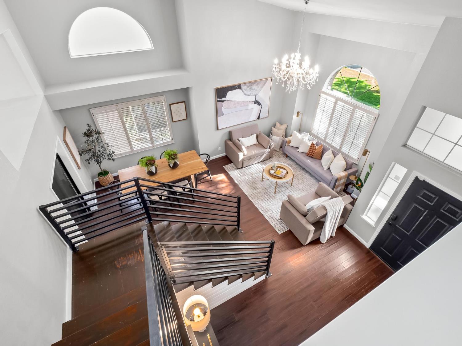 962 E Buckhill Rd, Fresno, CA 93720