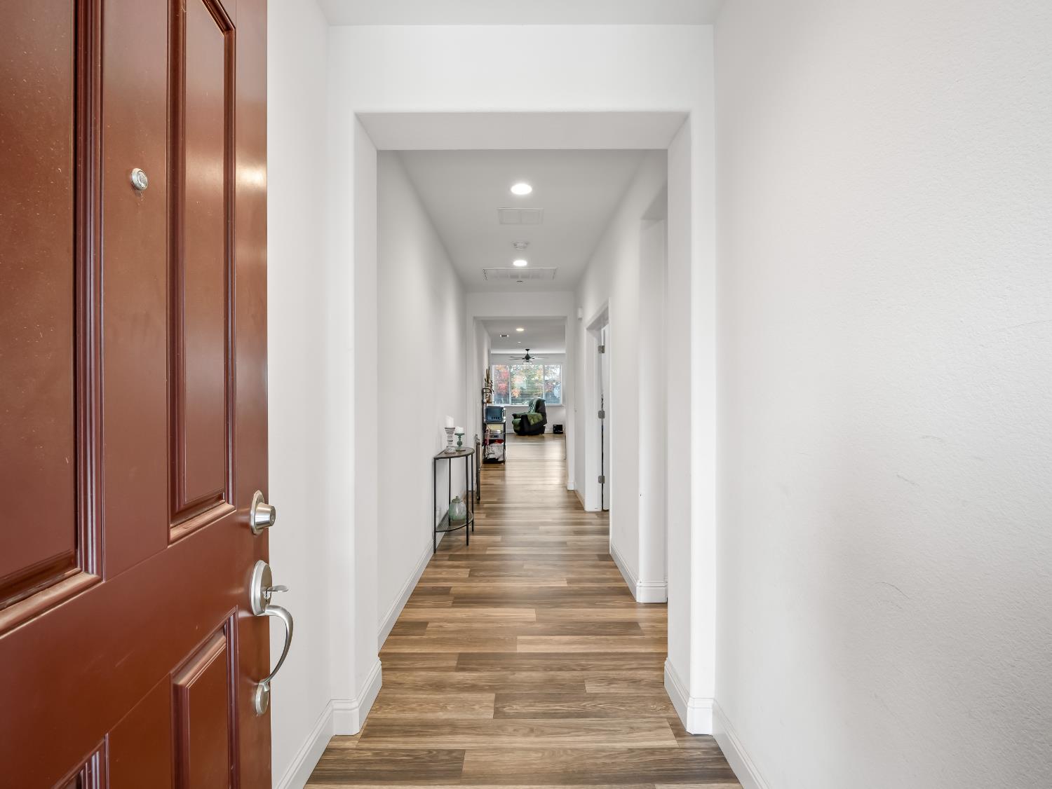 425 Karen Ave, Kerman, CA 93630