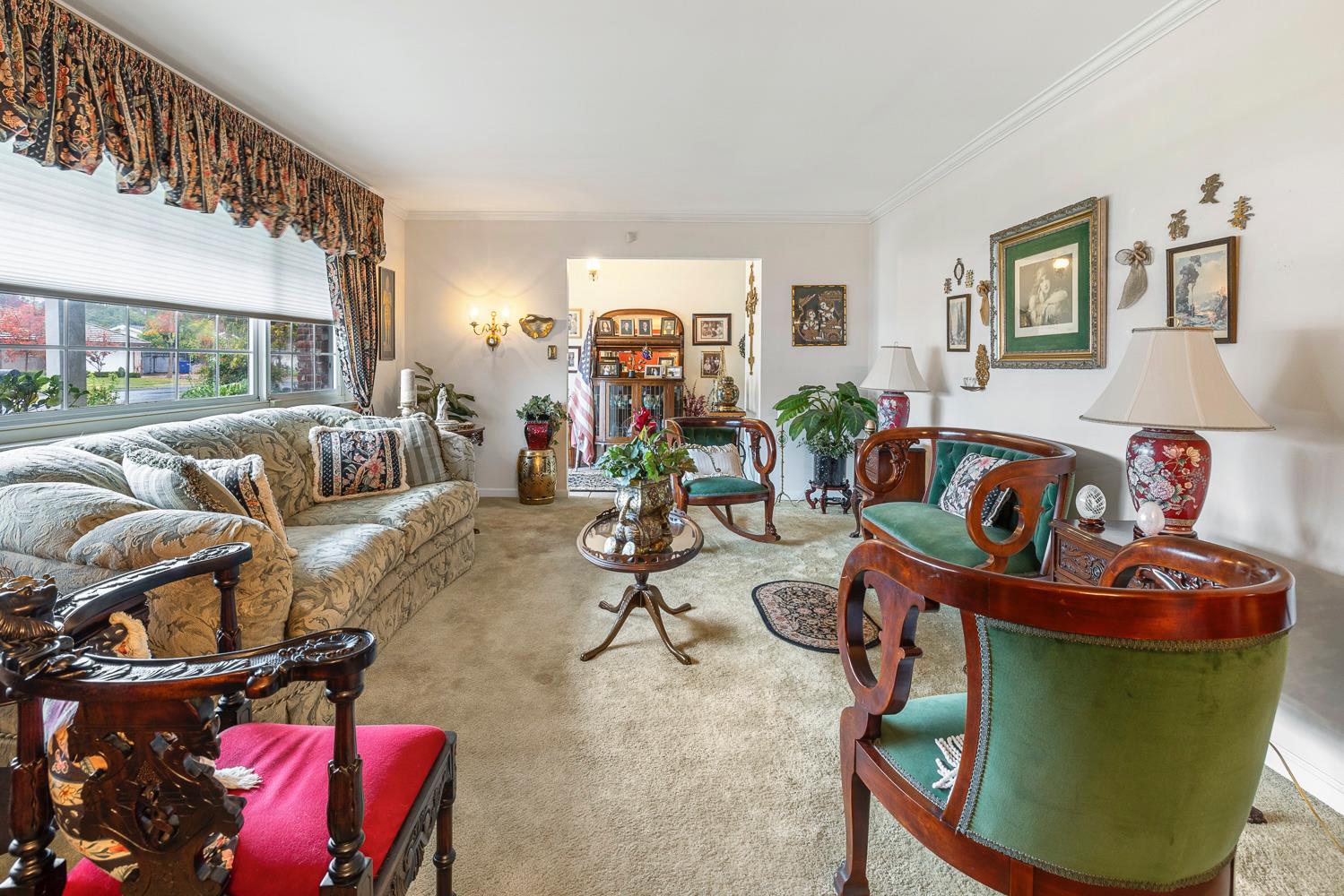 1083 W Escalon Ave, Fresno, CA 93711