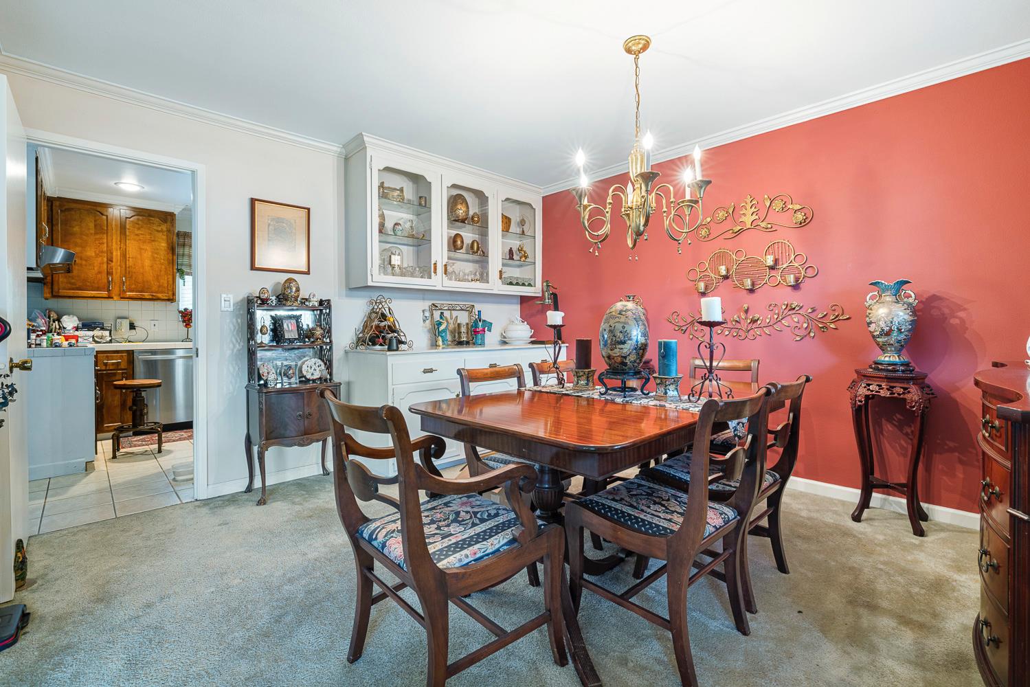 1083 W Escalon Ave, Fresno, CA 93711