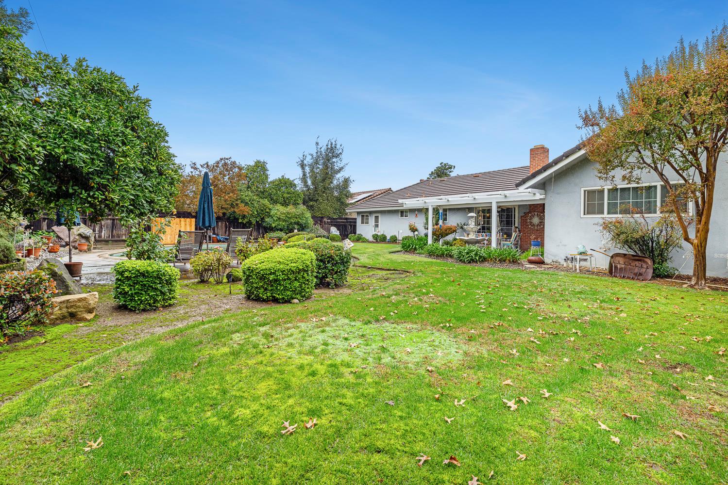 1083 W Escalon Ave, Fresno, CA 93711