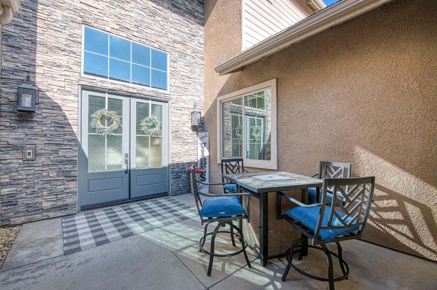 2468 E Kynzlee Ave, Fresno, CA 93730