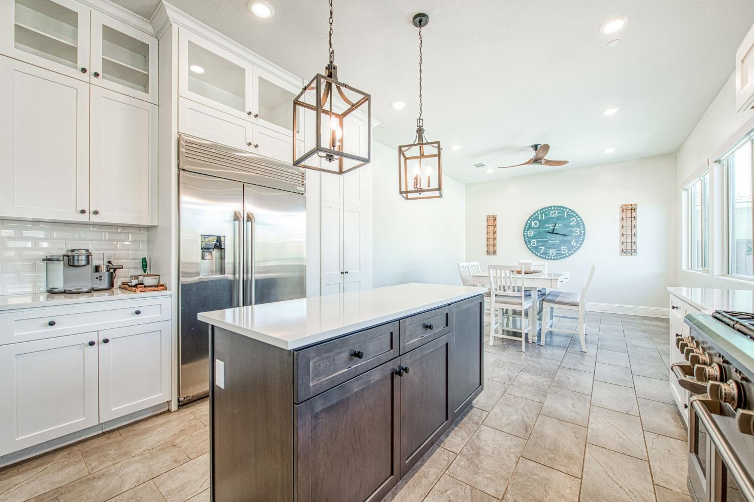 2468 E Kynzlee Ave, Fresno, CA 93730