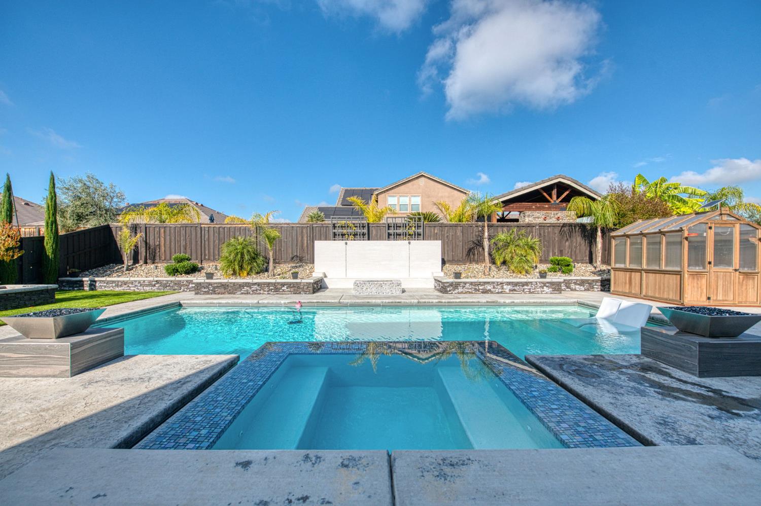 2468 E Kynzlee Ave, Fresno, CA 93730