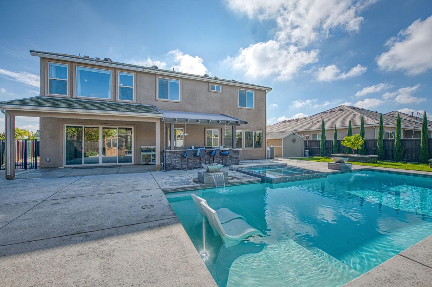 2468 E Kynzlee Ave, Fresno, CA 93730