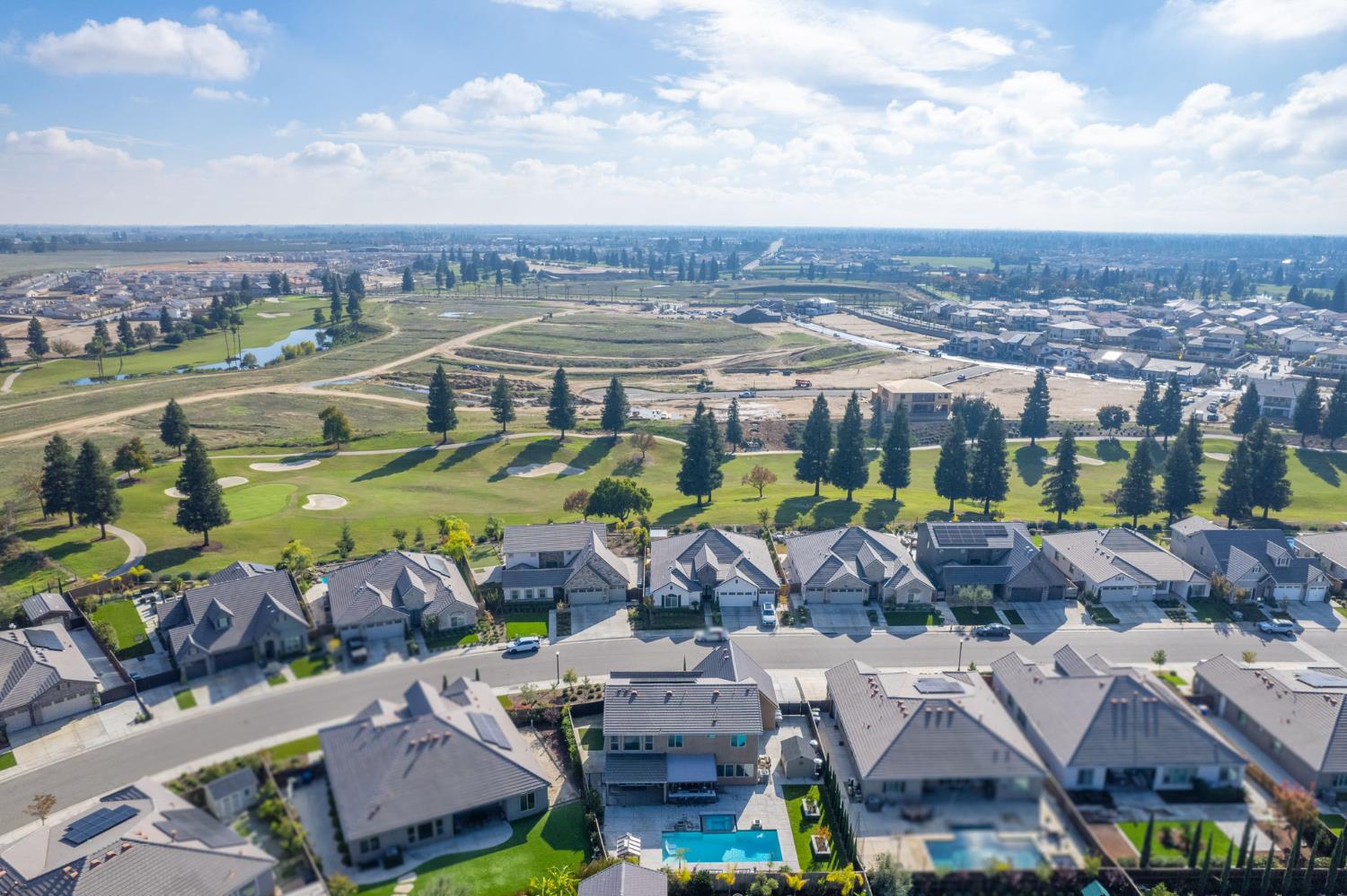 2468 E Kynzlee Ave, Fresno, CA 93730