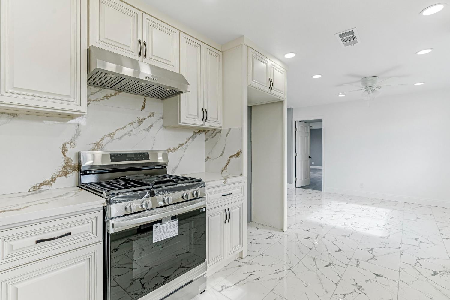 6668 Mckinley, Fresno, CA 93723