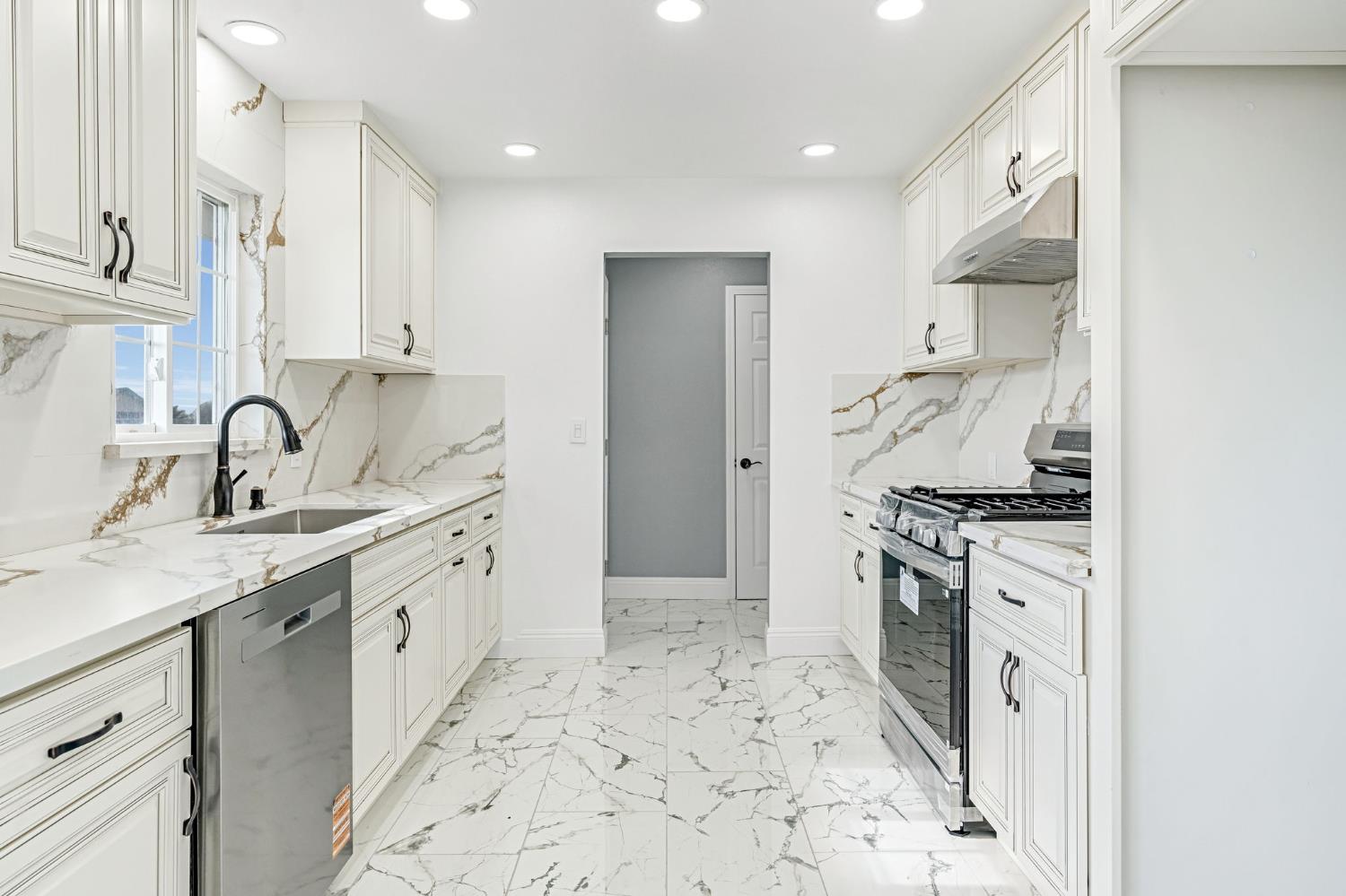 6668 Mckinley, Fresno, CA 93723