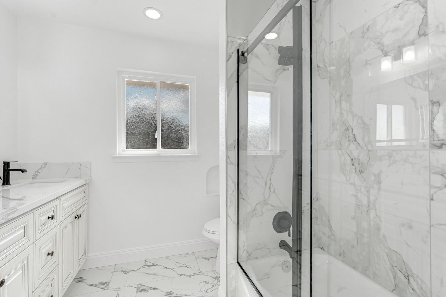 6668 Mckinley, Fresno, CA 93723