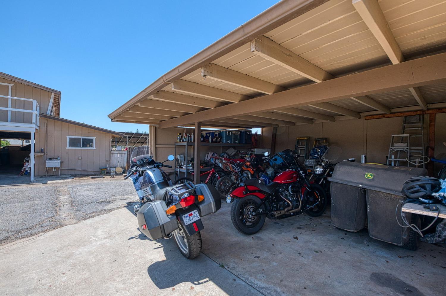 5400 AMBER Ave, Clovis, CA 93619