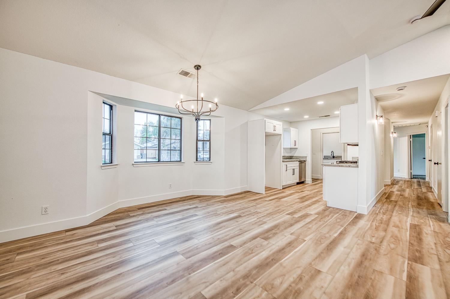 3526 Olive St, Selma, CA 93662