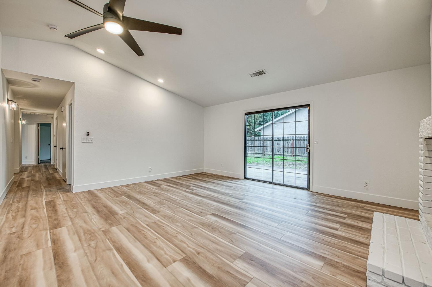 3526 Olive St, Selma, CA 93662