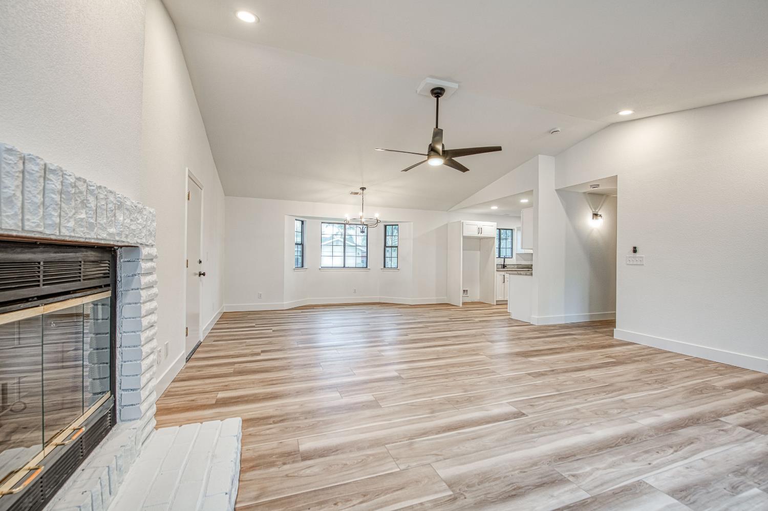 3526 Olive St, Selma, CA 93662