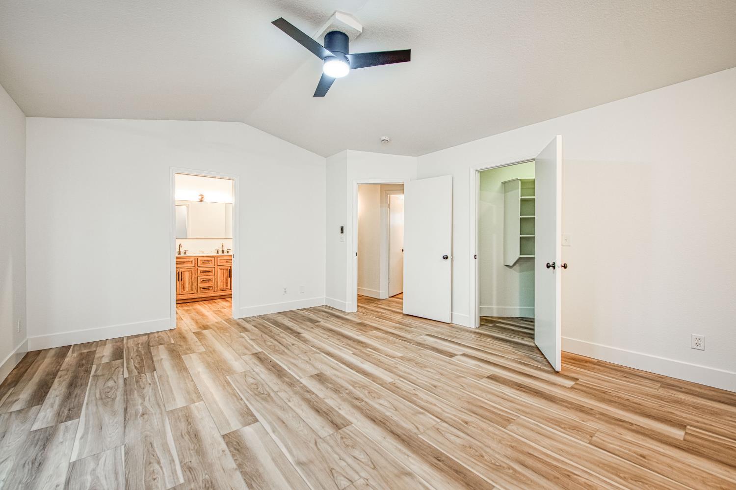 3526 Olive St, Selma, CA 93662