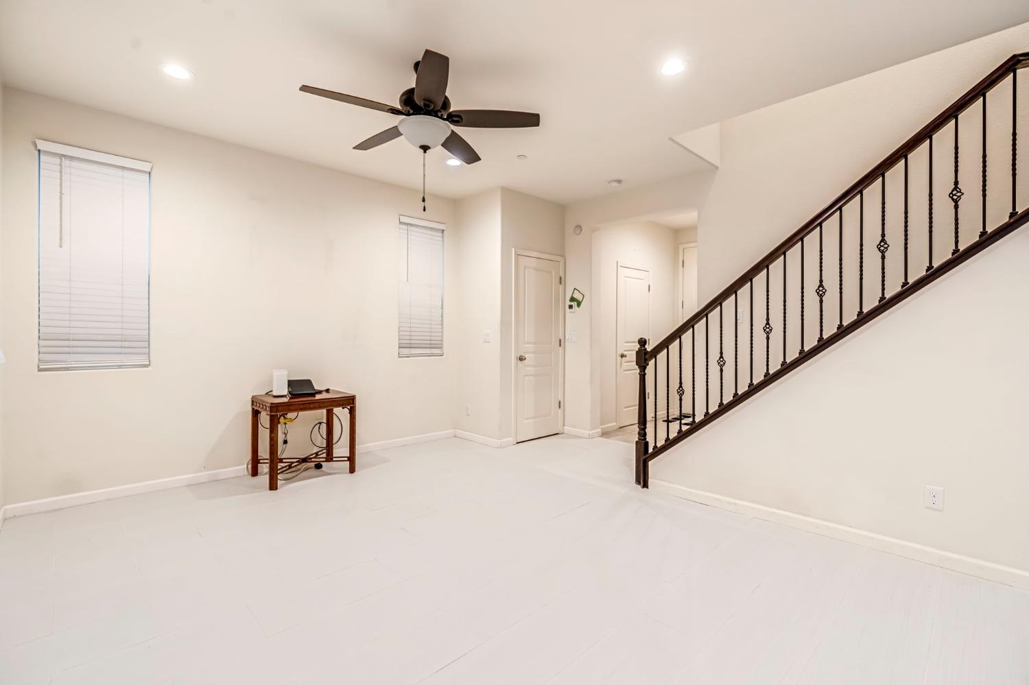 6095 E Bishop Ln SE, Fresno, CA 93727