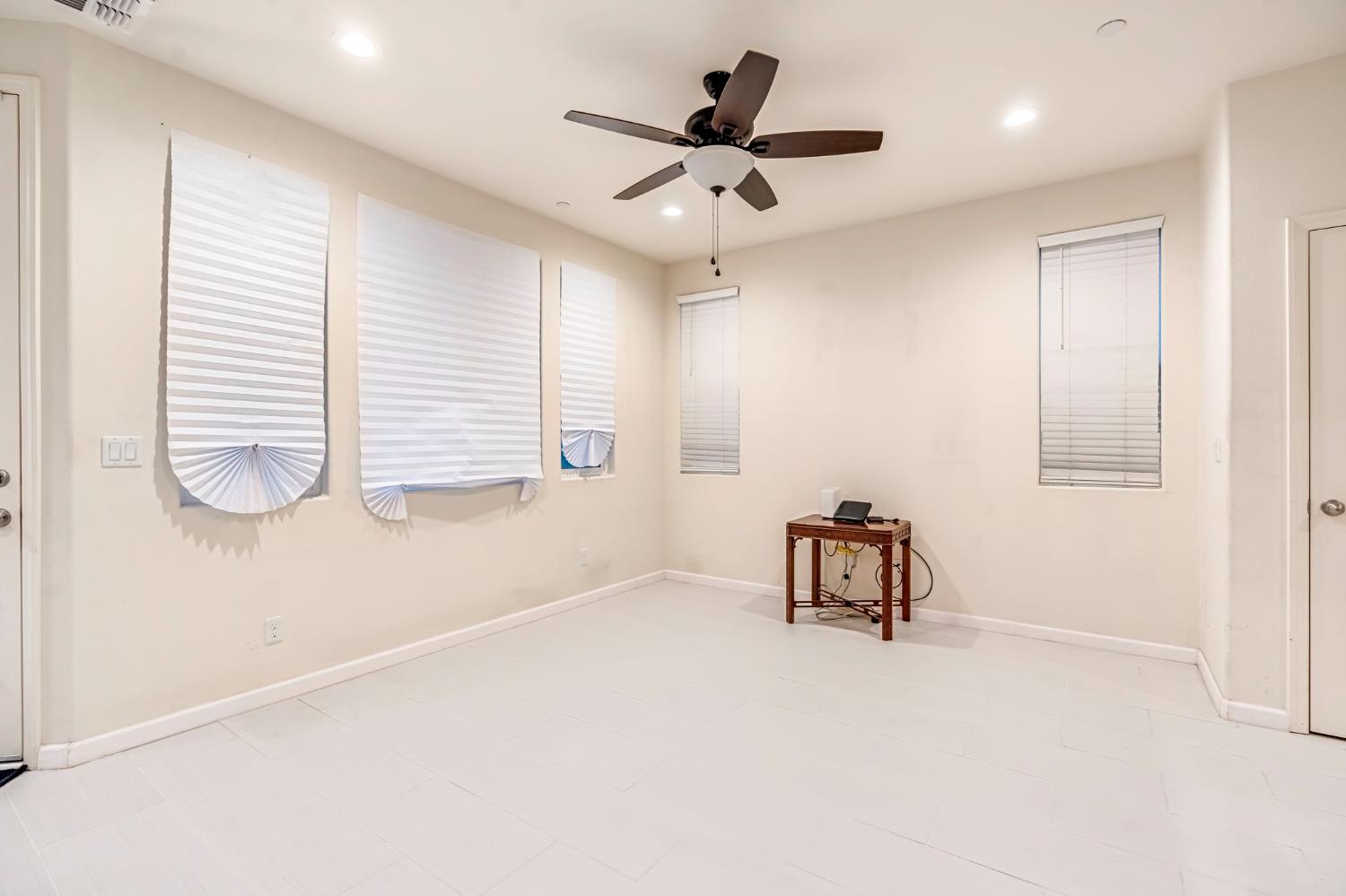 6095 E Bishop Ln SE, Fresno, CA 93727