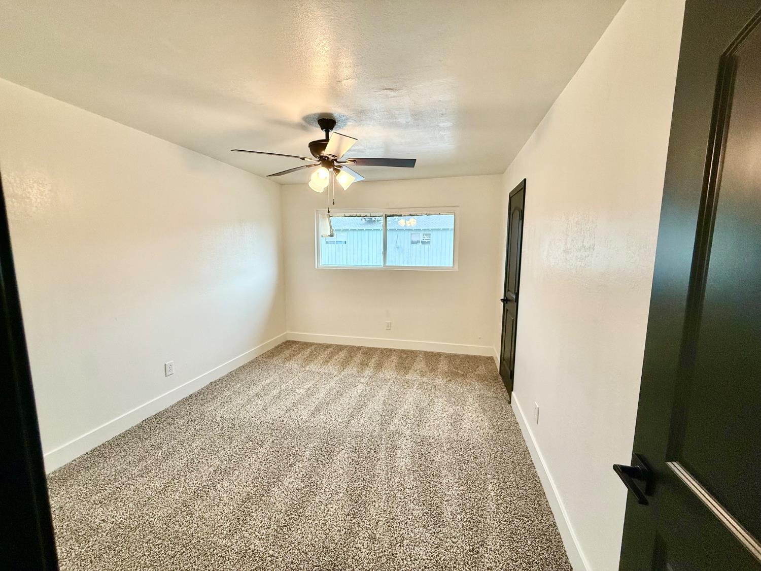 4136 N Thesta St #31, Fresno, CA 93726