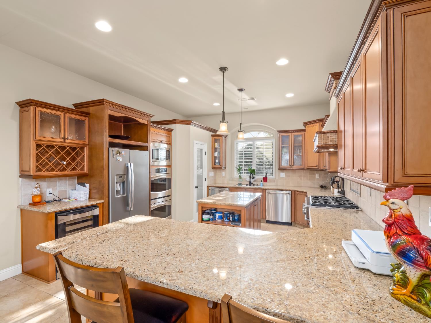 1687 N Karen Ave, Clovis, CA 93619