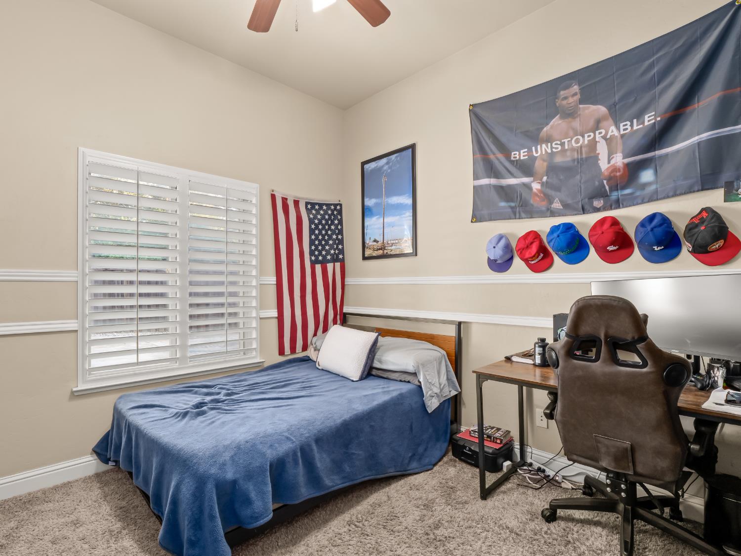 1687 N Karen Ave, Clovis, CA 93619