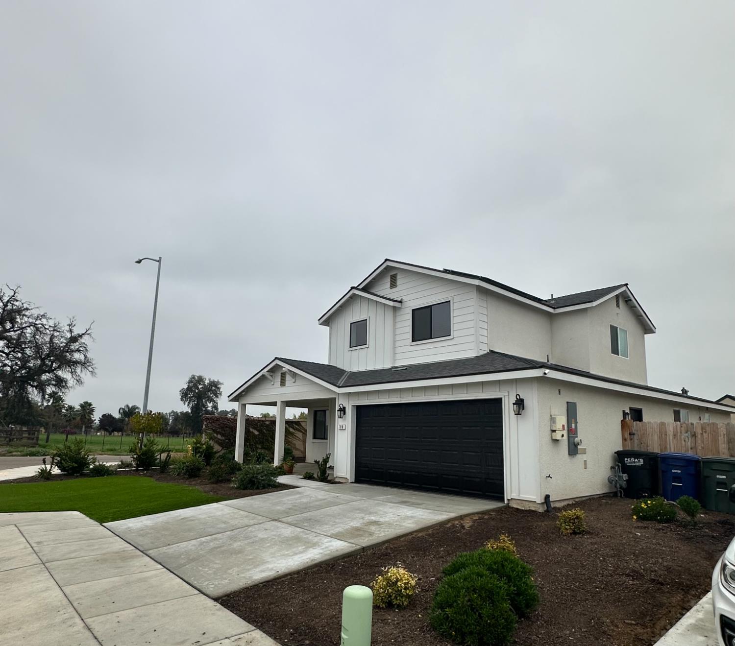 788 Apple Street, Dinuba, CA 93618