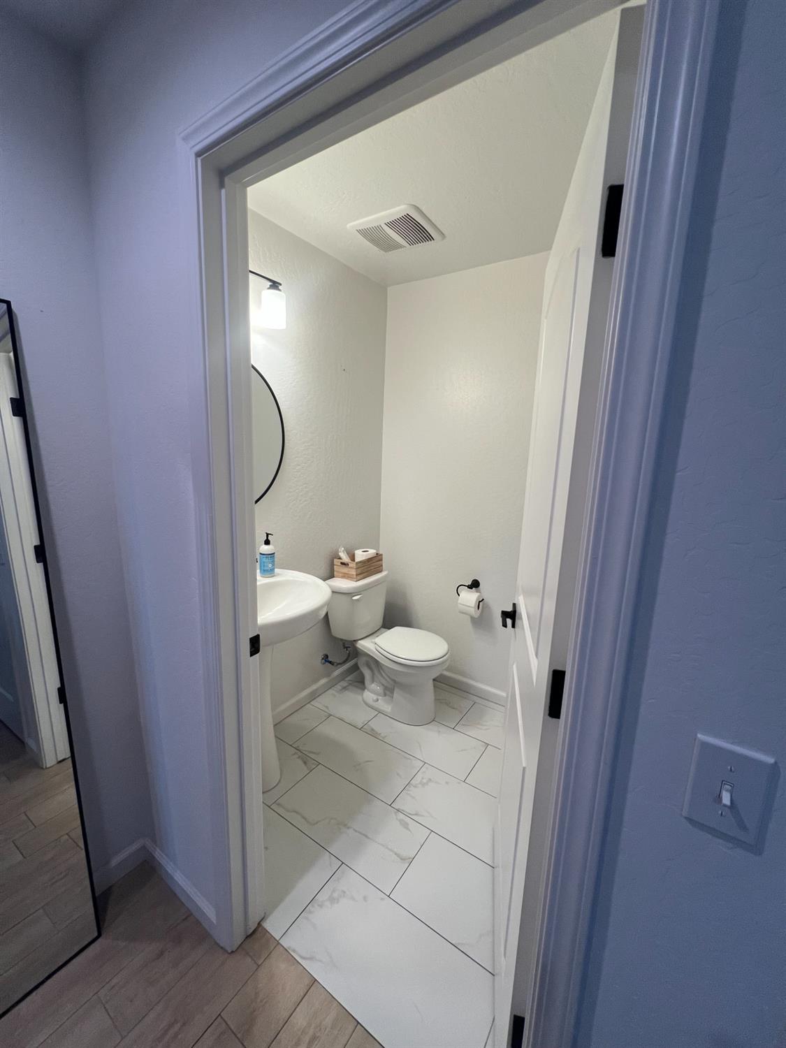 788 Apple Street, Dinuba, CA 93618