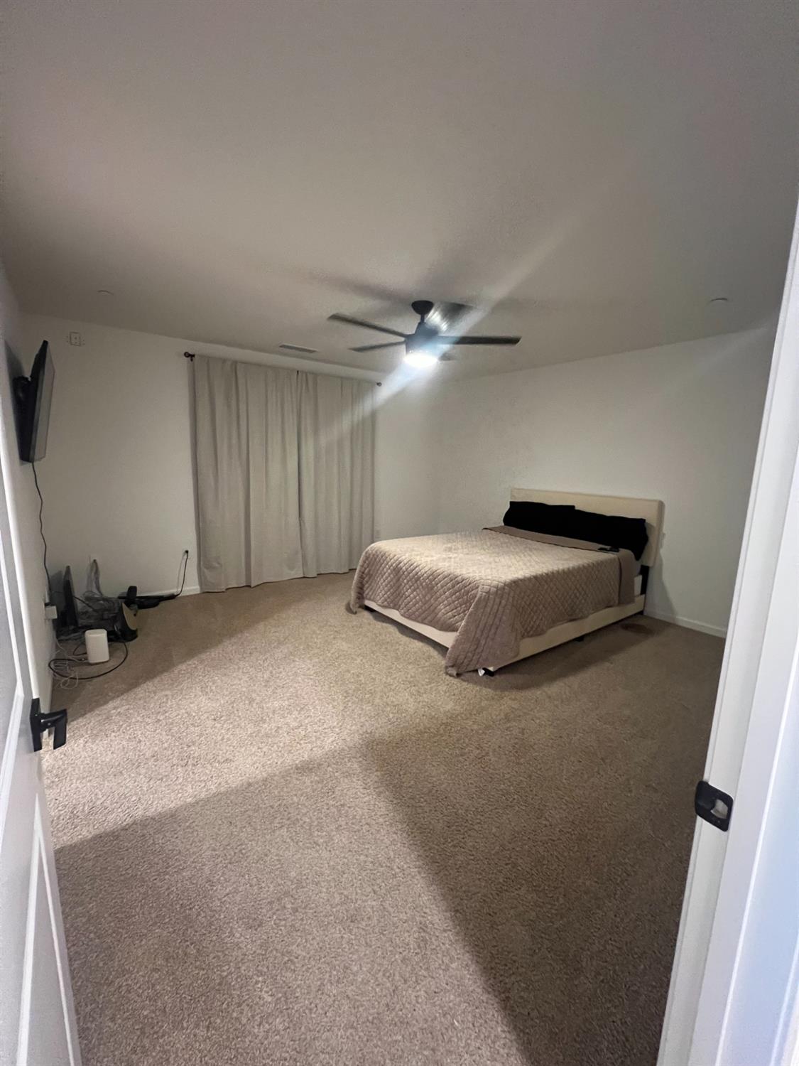 788 Apple Street, Dinuba, CA 93618