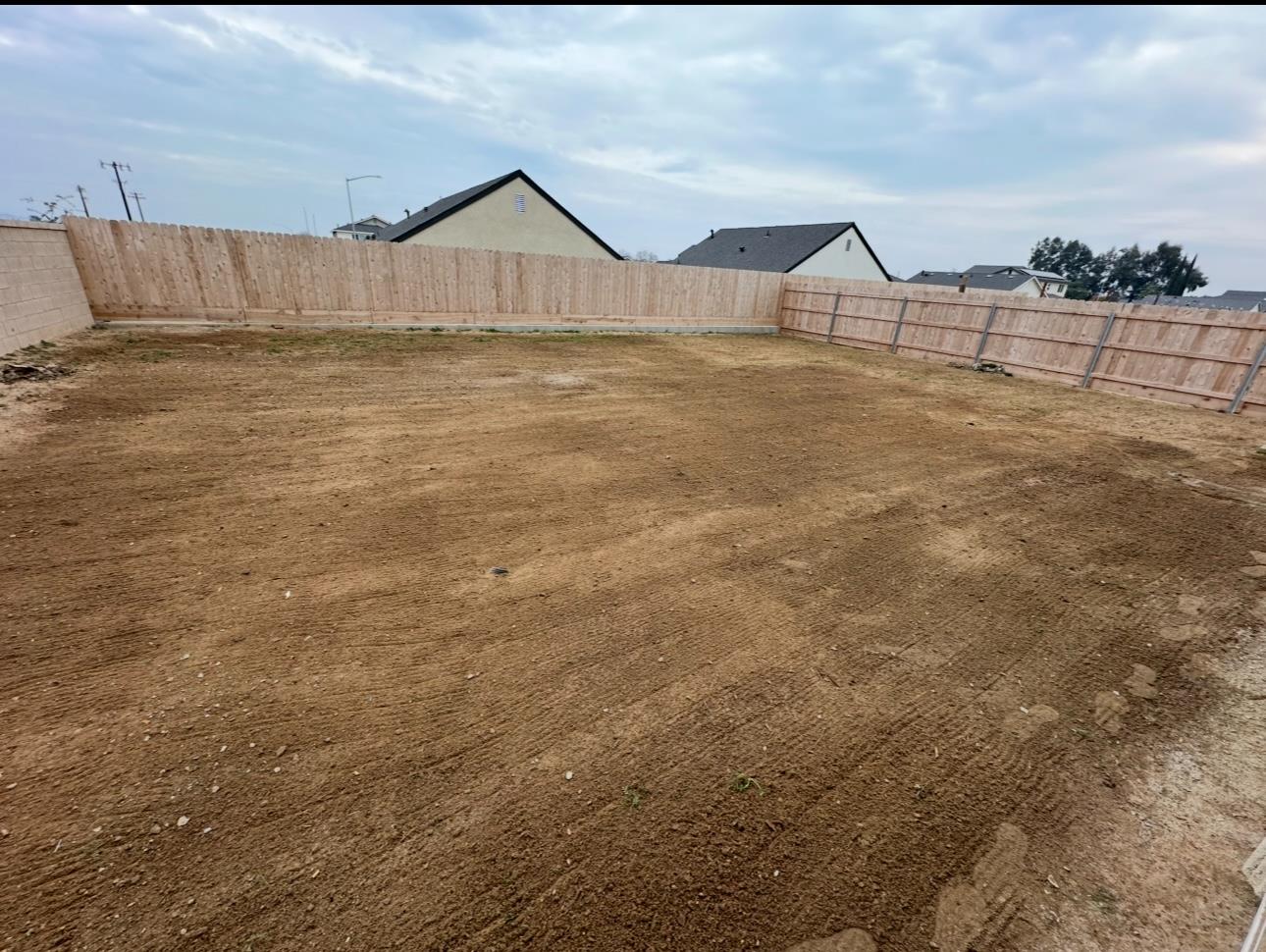 788 Apple Street, Dinuba, CA 93618