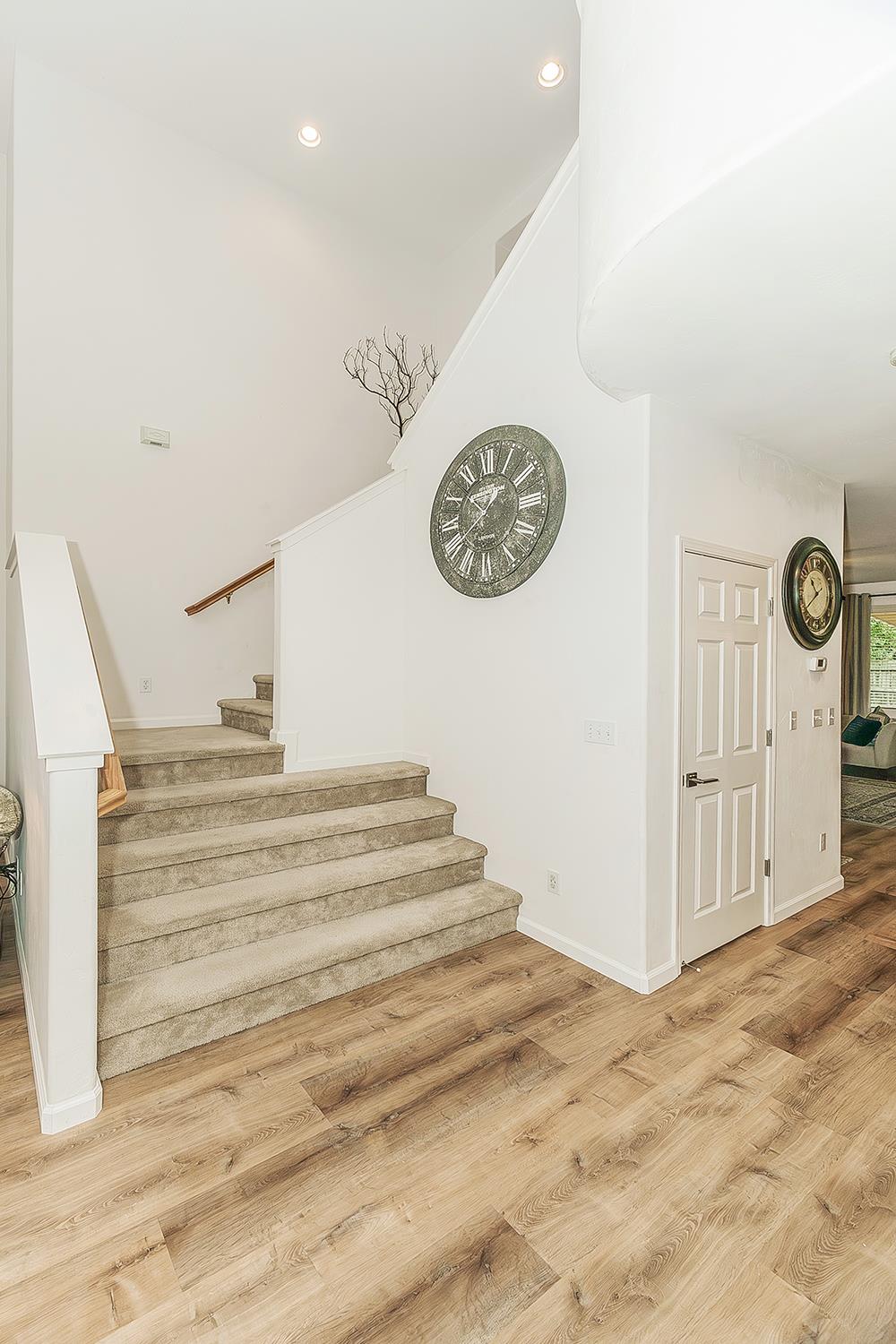 3046 Indianapolis Ave, Clovis, CA 93619