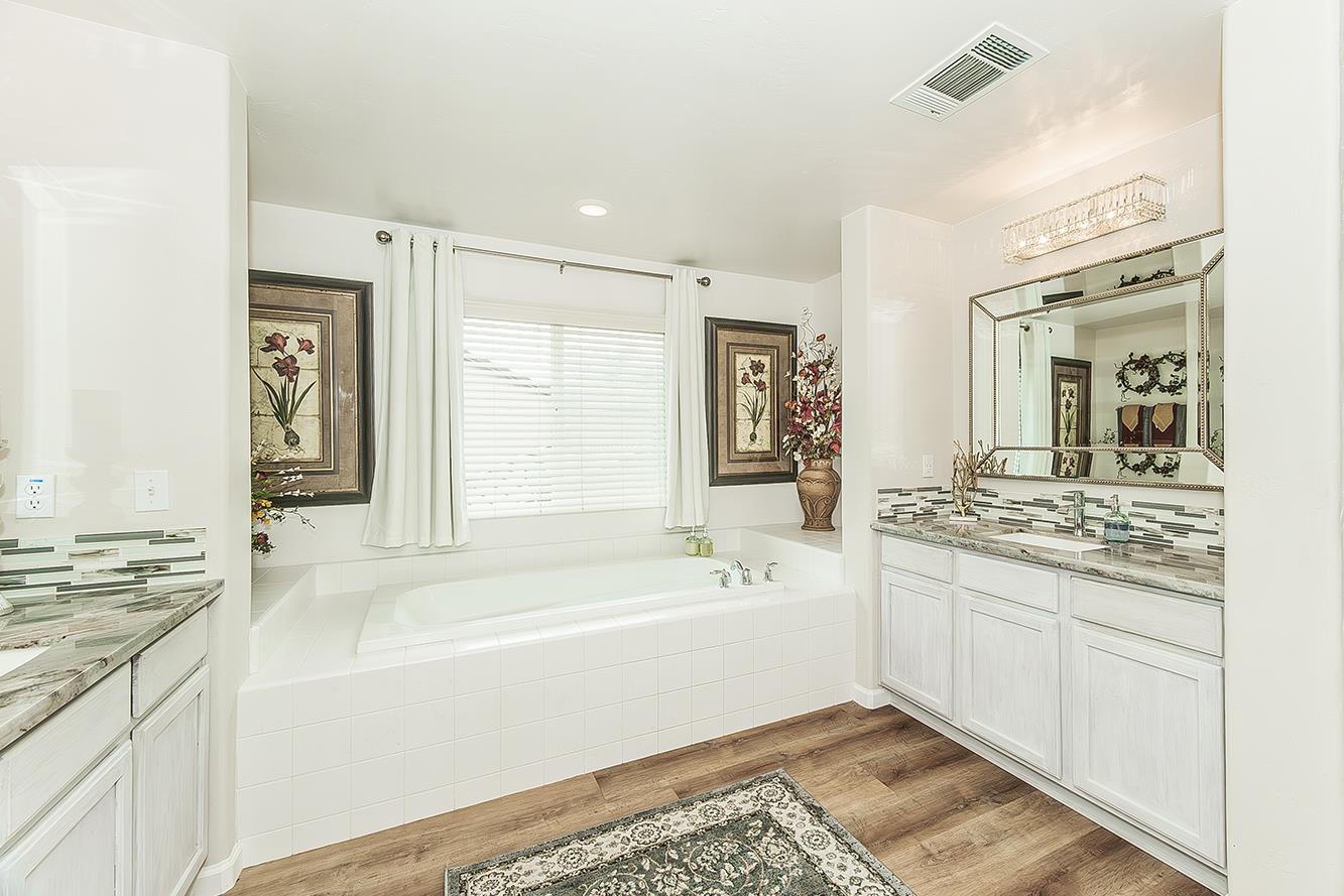 3046 Indianapolis Ave, Clovis, CA 93619