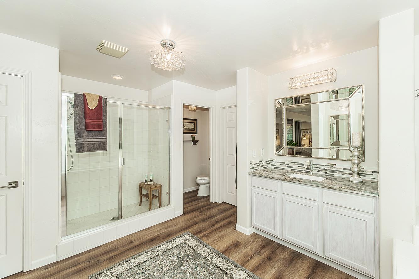 3046 Indianapolis Ave, Clovis, CA 93619