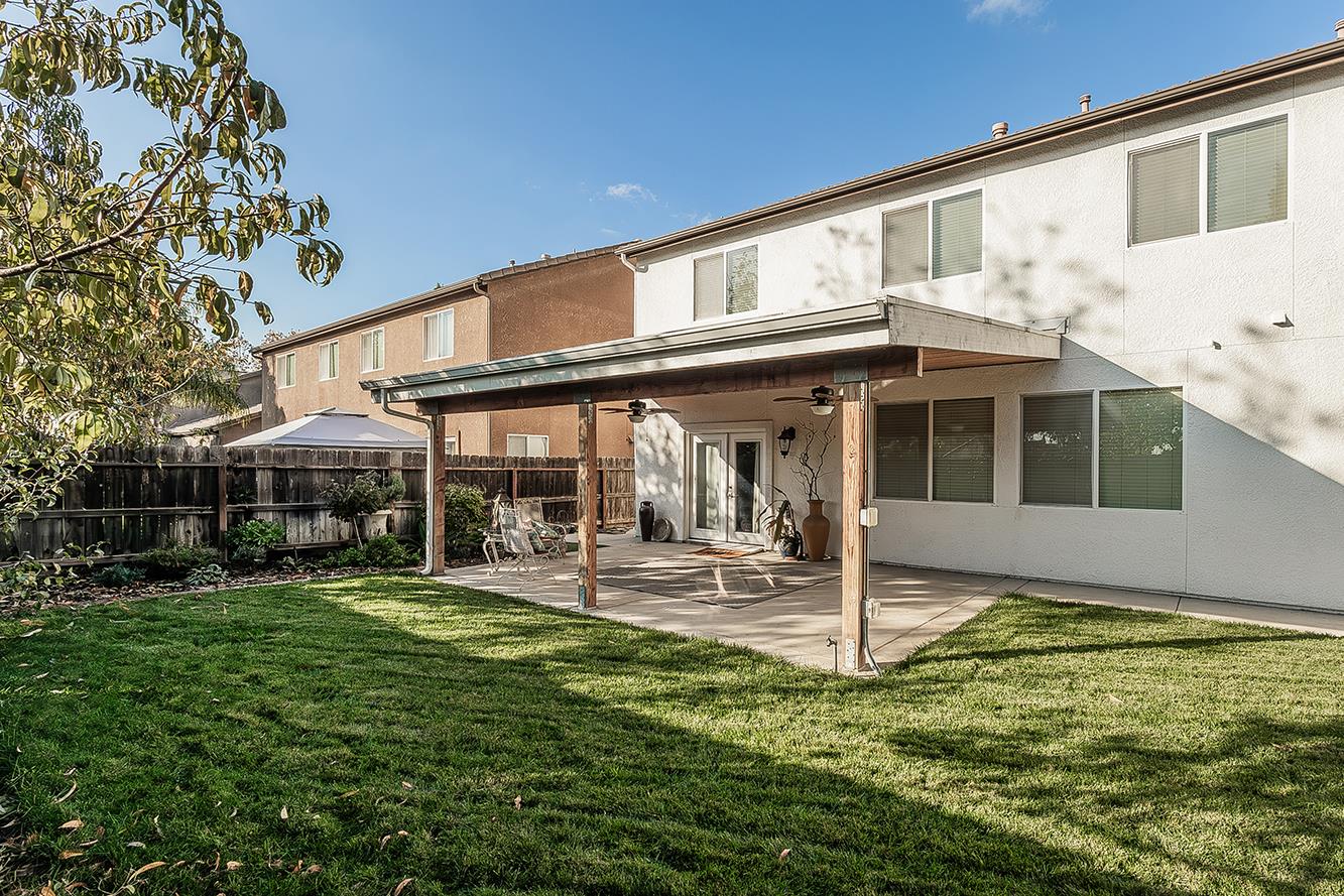 3046 Indianapolis Ave, Clovis, CA 93619