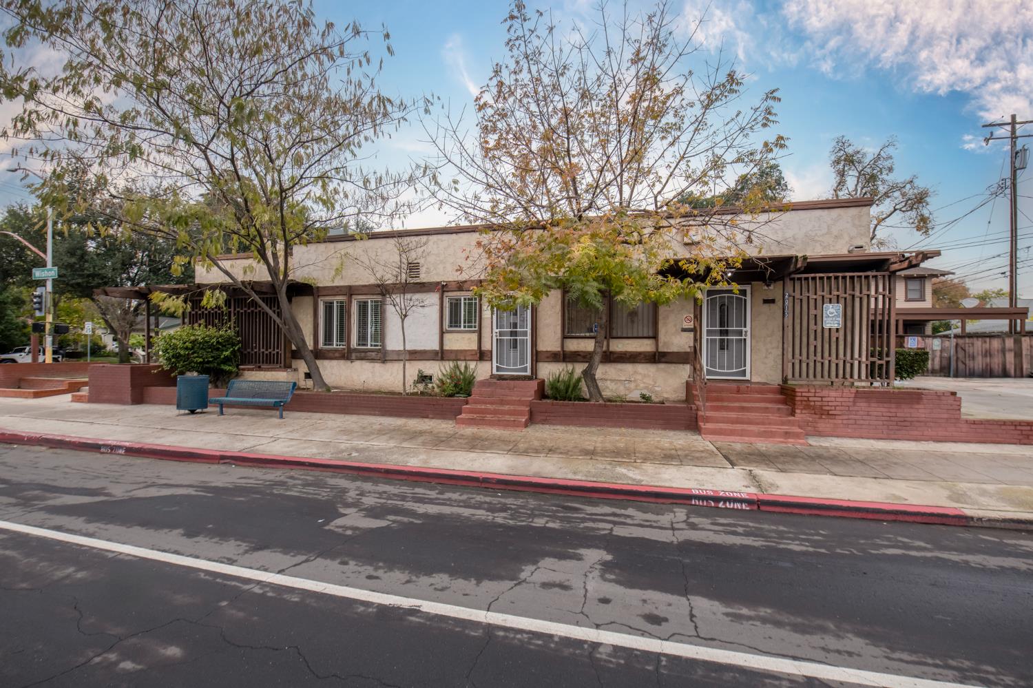 747 E Weldon Ave, Fresno, CA 93704