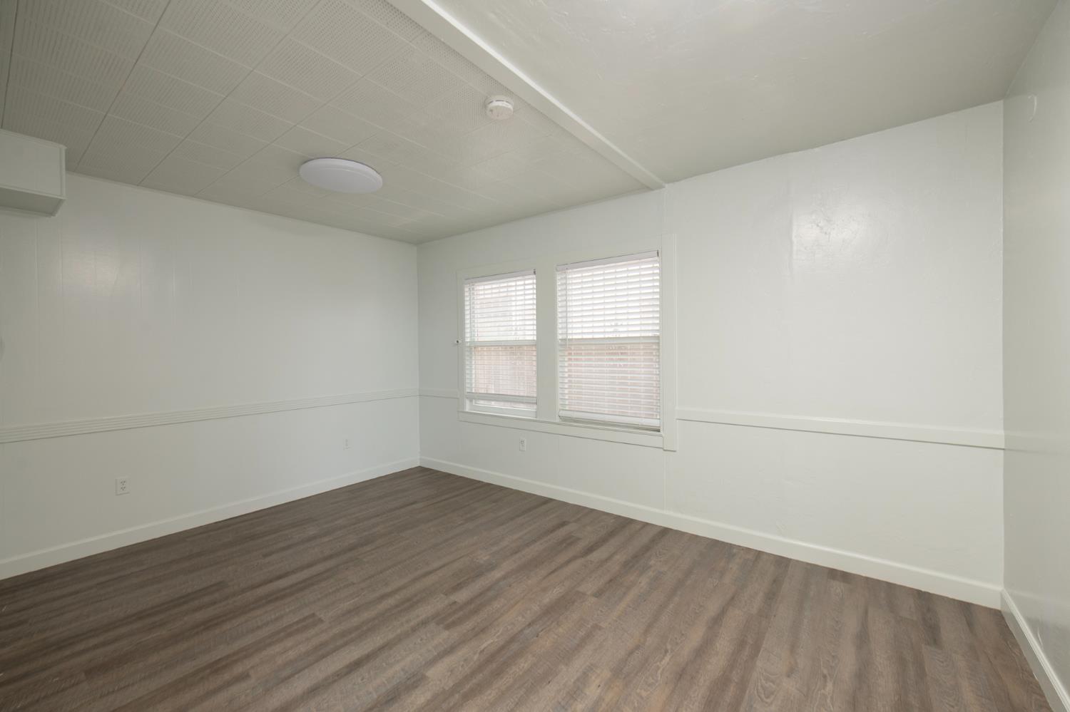 747 E Weldon Ave, Fresno, CA 93704