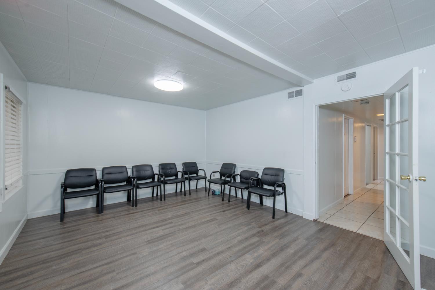 747 E Weldon Ave, Fresno, CA 93704