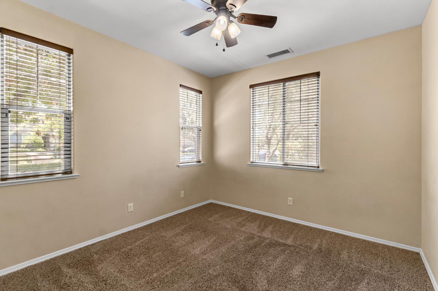 3855 Harlan Ranch Blvd, Clovis, CA 93619