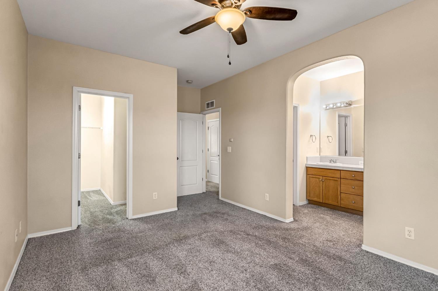 3855 Harlan Ranch Blvd, Clovis, CA 93619